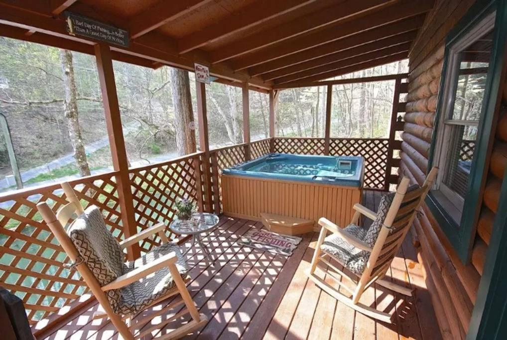 The Fishing Hole Cabin - Sage Vacations Gatlinburg Eksteriør billede